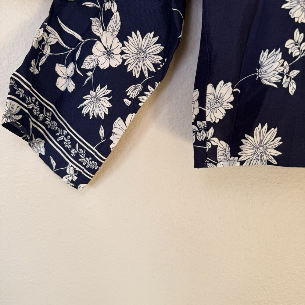 LOFT Womens Size MP Blue Floral Easy Print Split Neck Blouse Lyocell - Picture 6 of 10